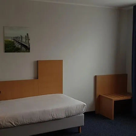 Hotel Beuss 3*
